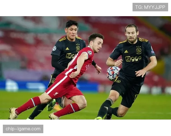 阿尔瓦雷斯 vs 若塔:万金油前锋的战术适配与效率对比 阿尔瓦雷斯 vs 若塔:万金油前锋的战术适配与效率对比